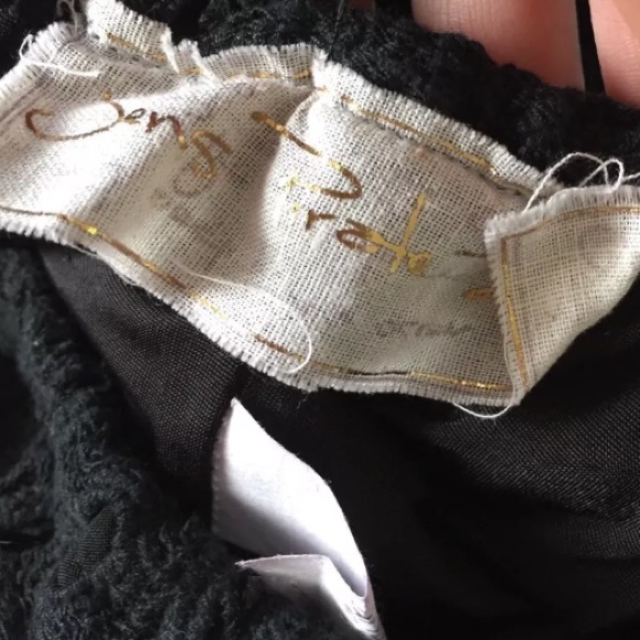 Jen’s Pirate Booty Aztec Black Skirt - Picture 4 of 4